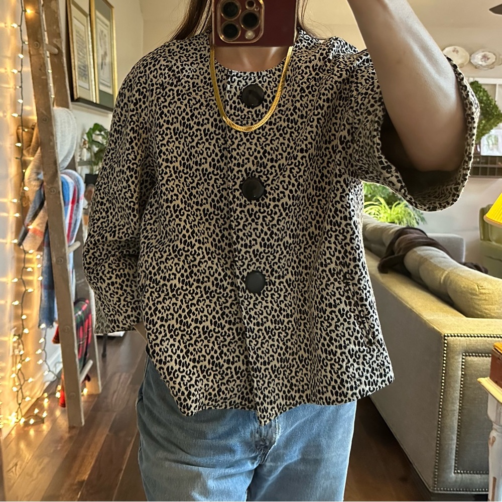 008: Kim Rogers signature size extra large button down heavyweight jacket